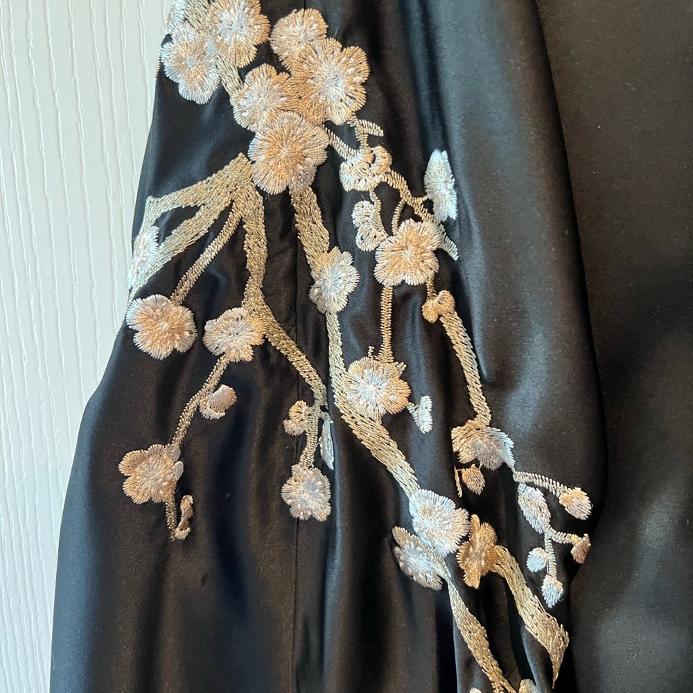 New York & Company Black Embellished Kimono Blouse - Picture 5 of 5